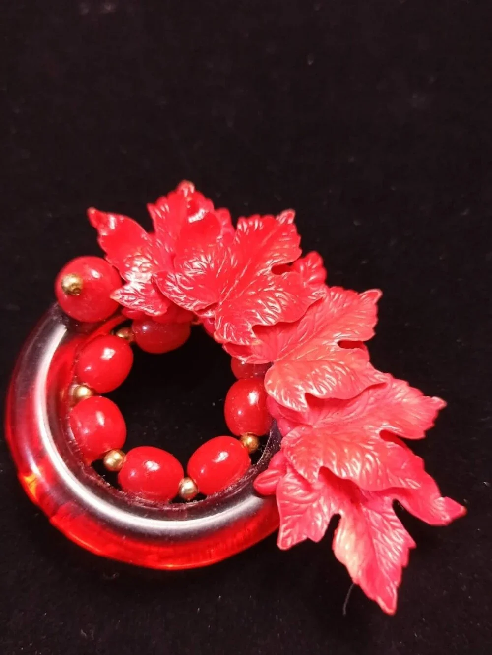 Vintage Lucite Floral Brooch Red Plastic Artisan Statement Pin - Picture 9 of 11